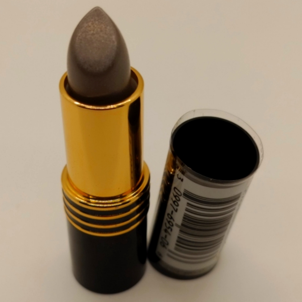 Revlon Cosmetics - Super Lustrous Lipstick FROST * #06 LAVENDARE COLOR *
